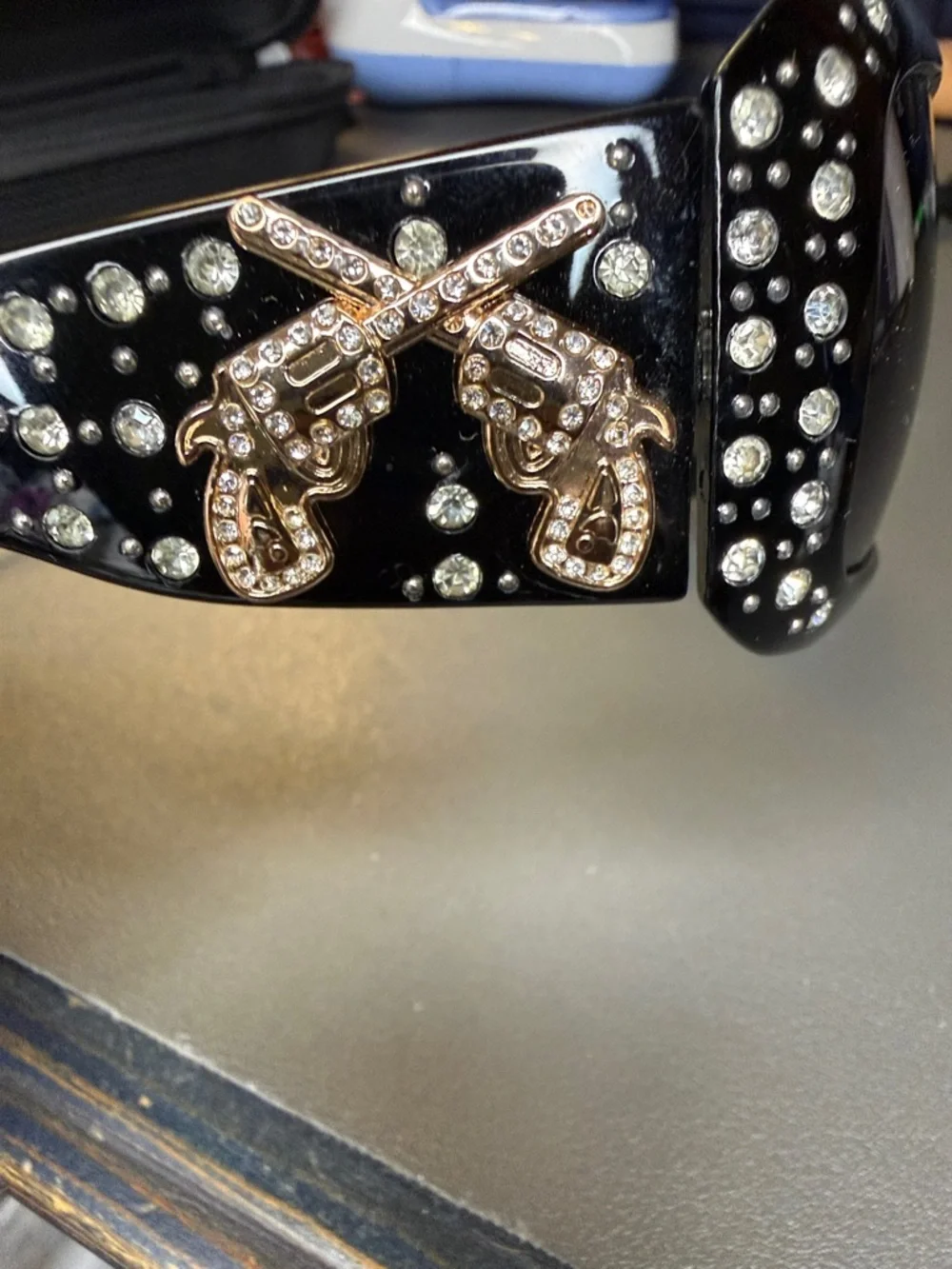 Texas West Womens Rhinestone UV 400 Crossed Pistols Concho Sunglasses NWT #10